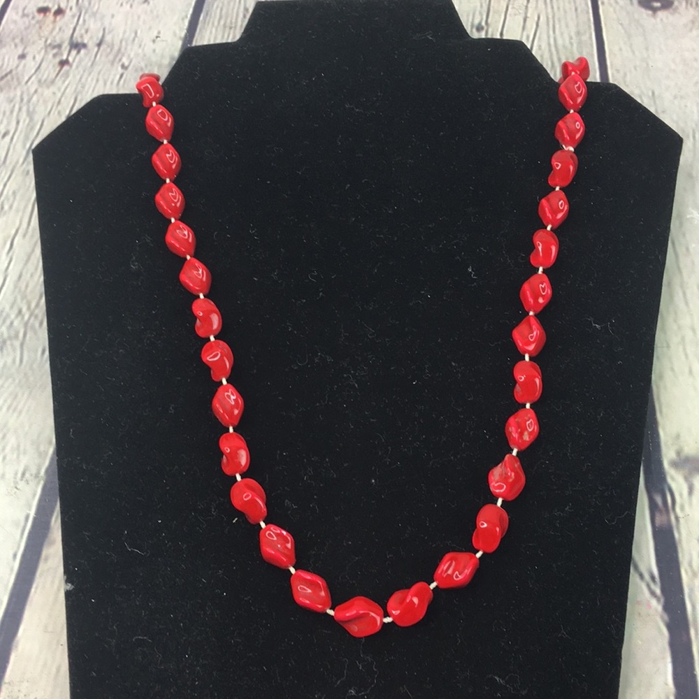 Elegant Red Beaded Necklace